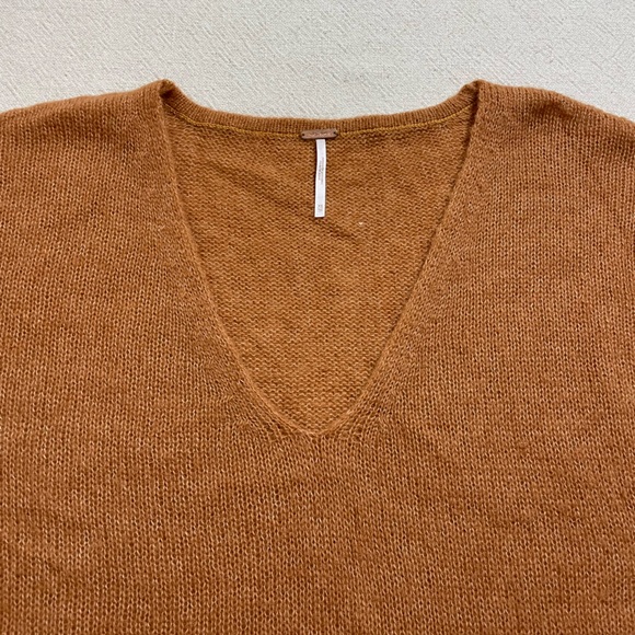 Free People Gossamer Terracotta Alpaca Wool Vneck Sweater Oversize XS - Picture 4 of 6